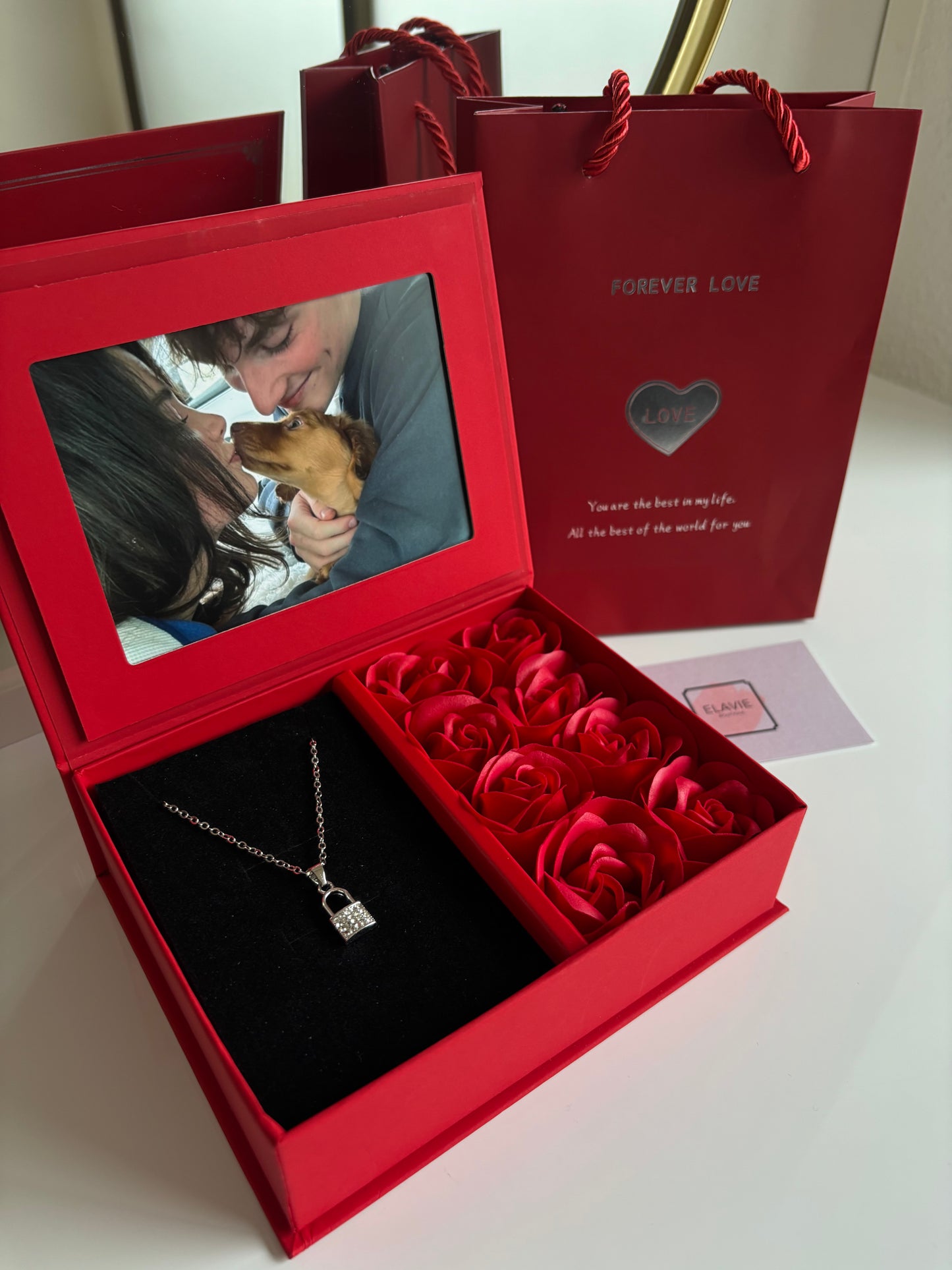 💝 Caja Forever Love