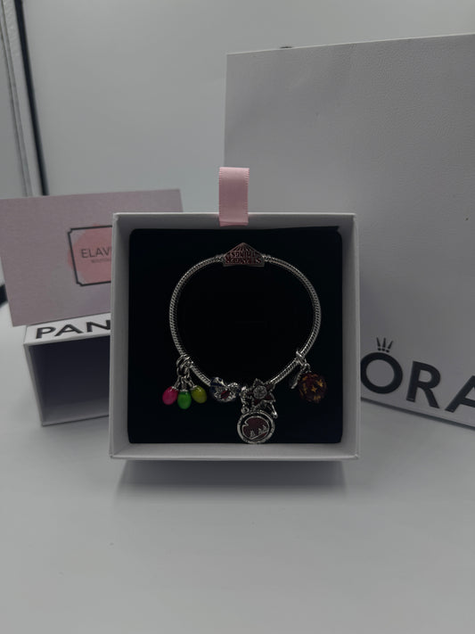 Pack Pulsera Stranger + 6 CHARMS 🎲